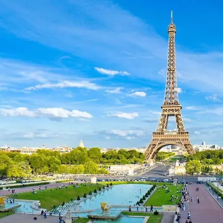Heart Of Saint-germain Only 3 Minutes From The Amaizing Luxembourg Gardens
