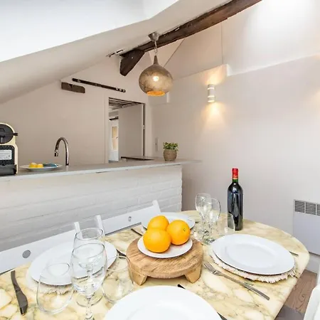 Apartment Heart Of Saint-germain Only 3 Minutes From The Amaizing Luxembourg Gardens Paris