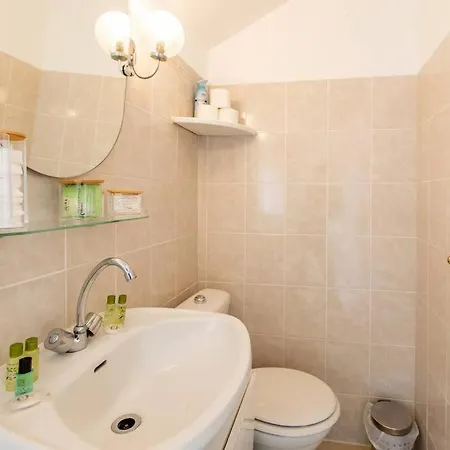 Heart Of Saint-germain Only 3 Minutes From The Amaizing Luxembourg Gardens Apartment *