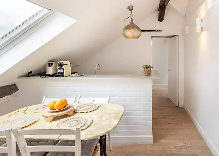 Heart Of Saint-germain Only 3 Minutes From The Amaizing Luxembourg Gardens Lägenhet