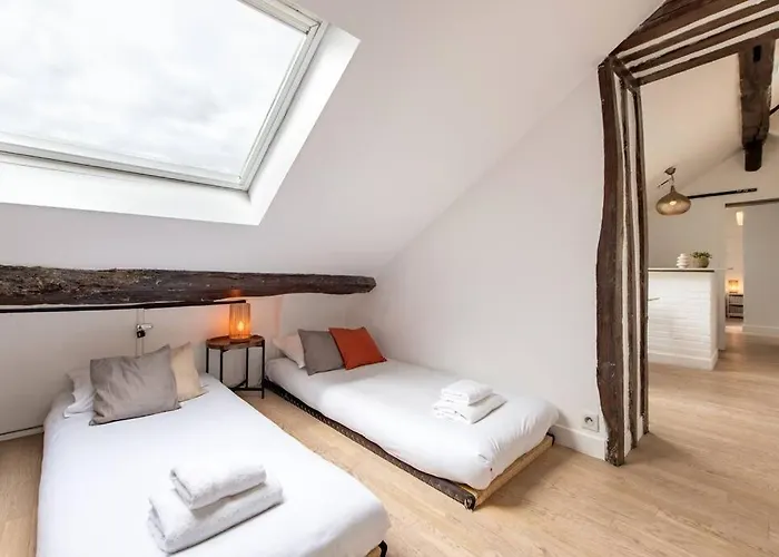 Lägenhet Heart Of Saint-germain Only 3 Minutes From The Amaizing Luxembourg Gardens