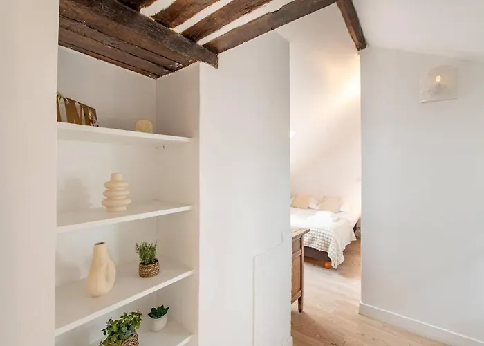 Heart Of Saint-germain Only 3 Minutes From The Amaizing Luxembourg Gardens Paris