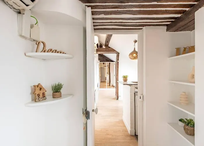 Heart Of Saint-germain Only 3 Minutes From The Amaizing Luxembourg Gardens Lägenhet