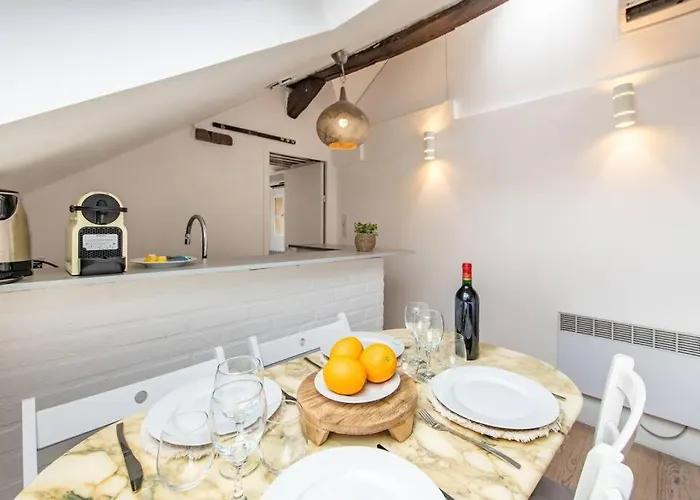 Lägenhet Heart Of Saint-germain Only 3 Minutes From The Amaizing Luxembourg Gardens Paris