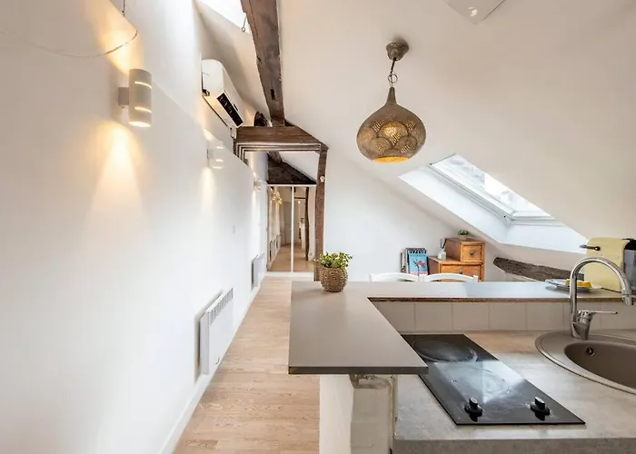 Heart Of Saint-germain Only 3 Minutes From The Amaizing Luxembourg Gardens Lägenhet